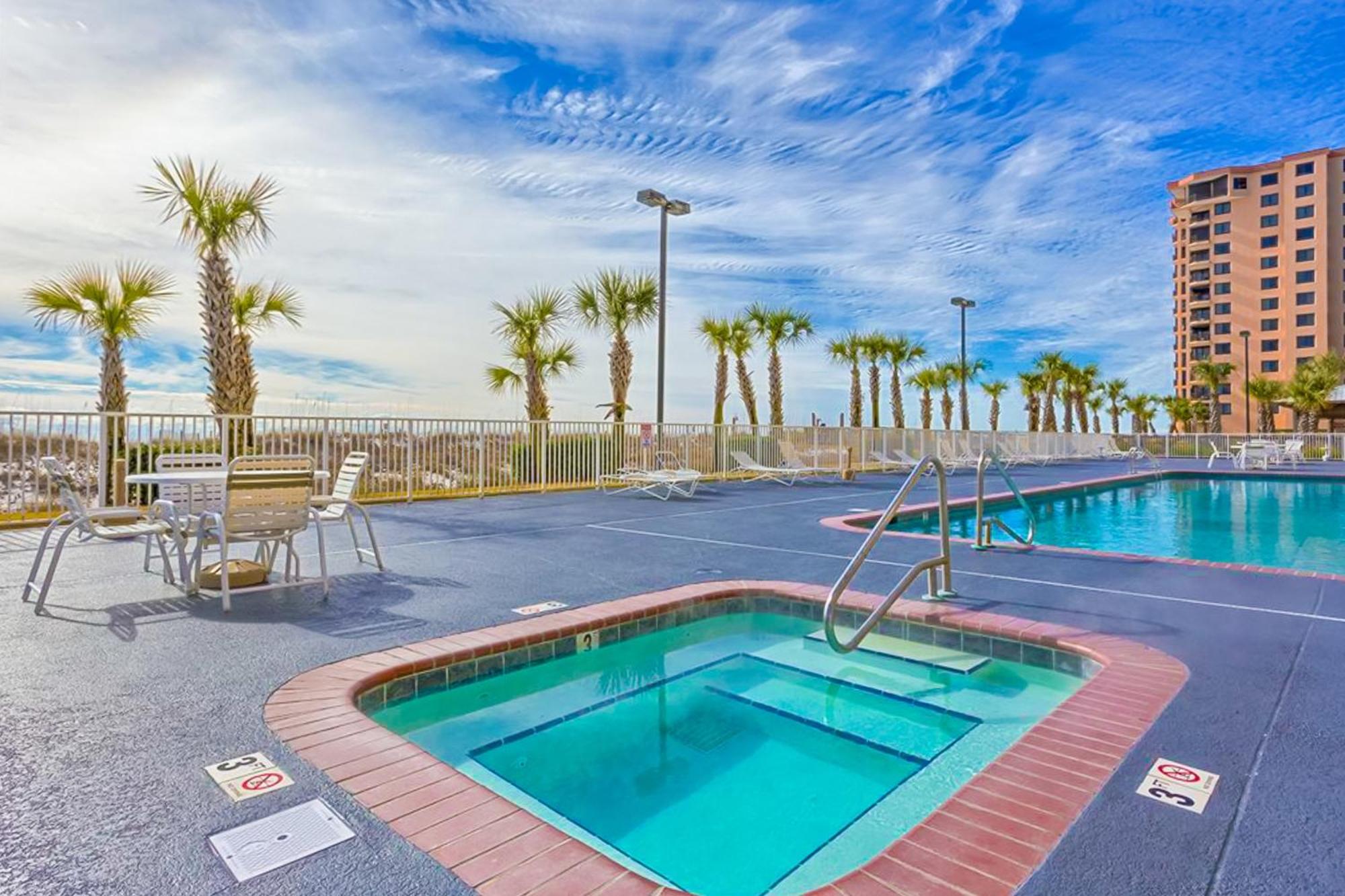 Apartment Regency Isle 611